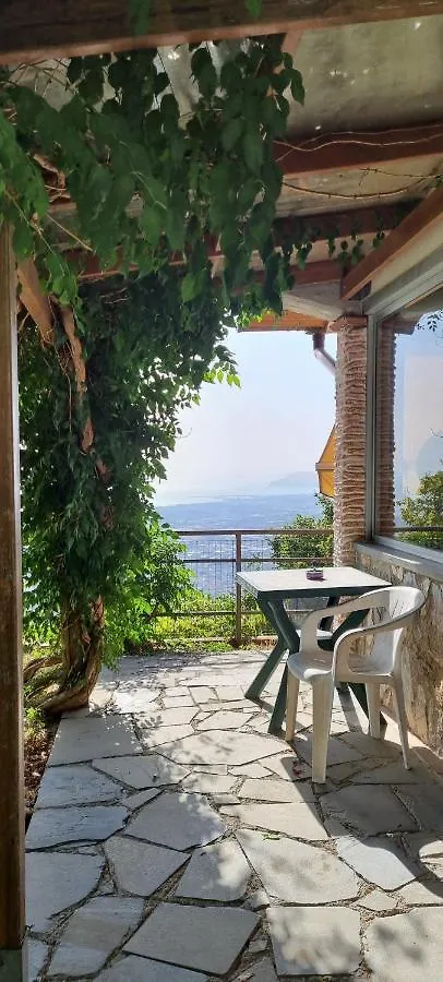 Mareli, Una Terrazza Sul Mare Villa Massa  0*, Massa (Tuscany)